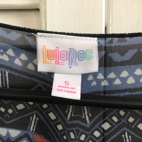 Lularoe sheer shawl - Picture 2 of 4